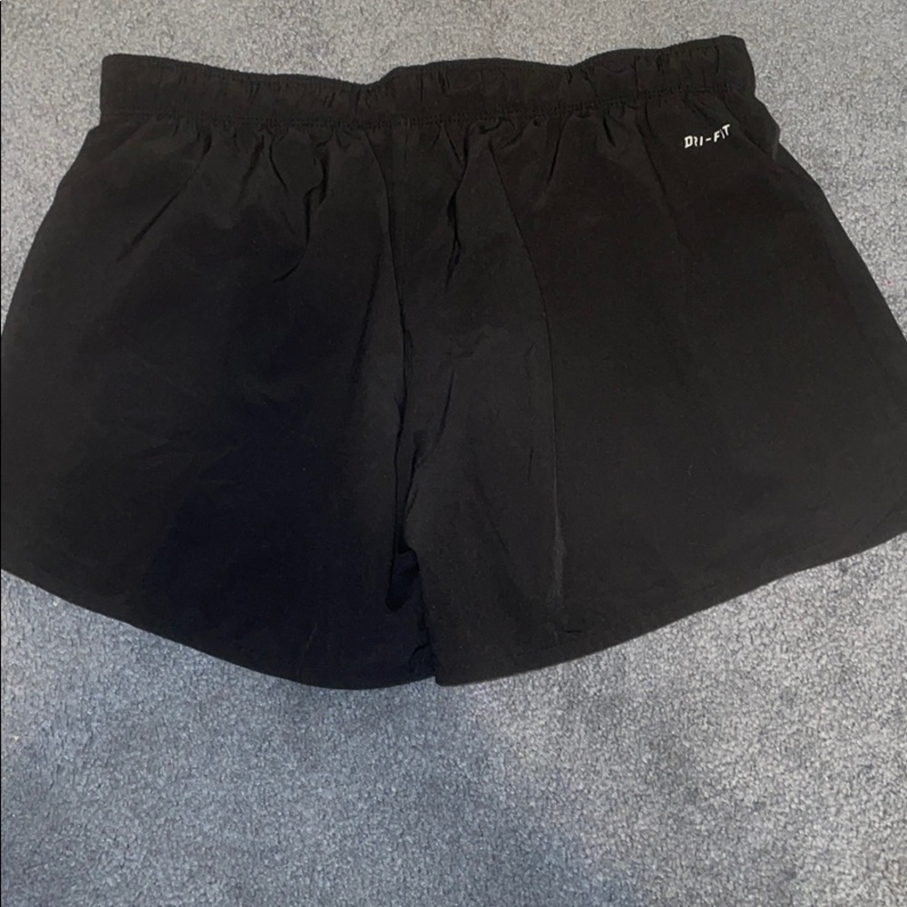 Nike shorts - Picture 2 of 5
